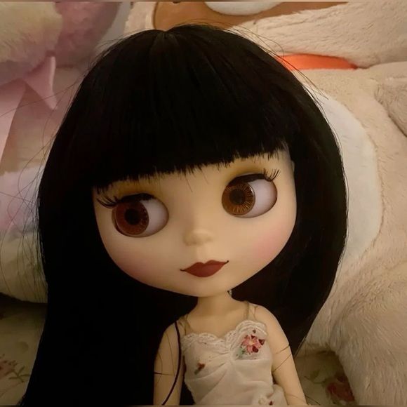 Meet your Posher, Cassie - Picture 3 of 4